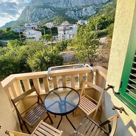 Hills Apartment