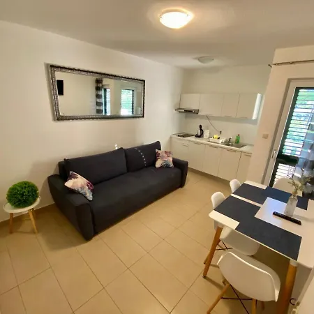 Hills Apartman *