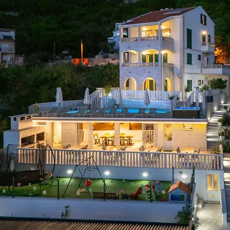 Hills * Makarska