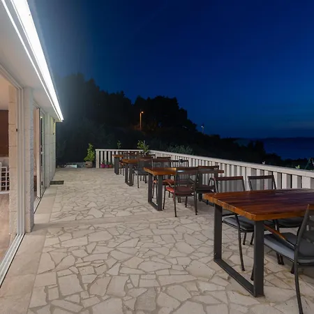 Hills Apartment *