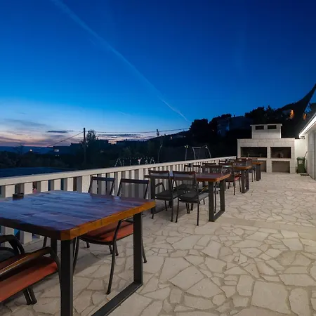 Apartman Hills *