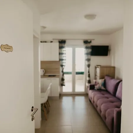 Hills Apartment Makarska